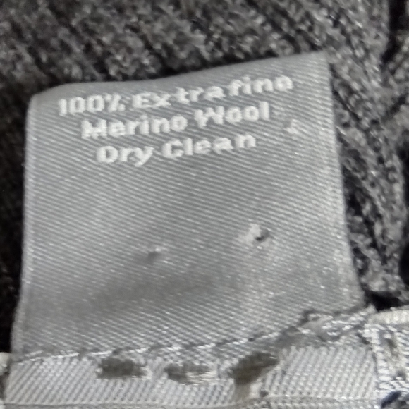 Ann Taylor 100% Wool Turtle Neck Sweater Women's L Gray Casual Comfy Minimalist - Picture 8 of 8